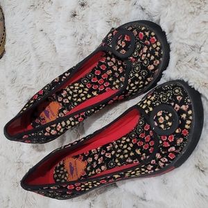 Super cute Sz 9 Rocket Dog Retro Corduroy Chunky rubber heels.